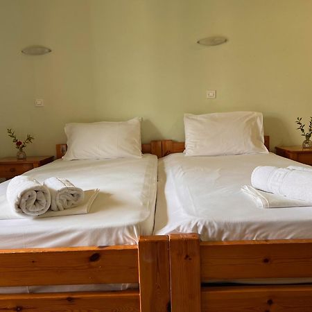 Kastro Aggeliki Apartment Kardhamili Bagian luar foto