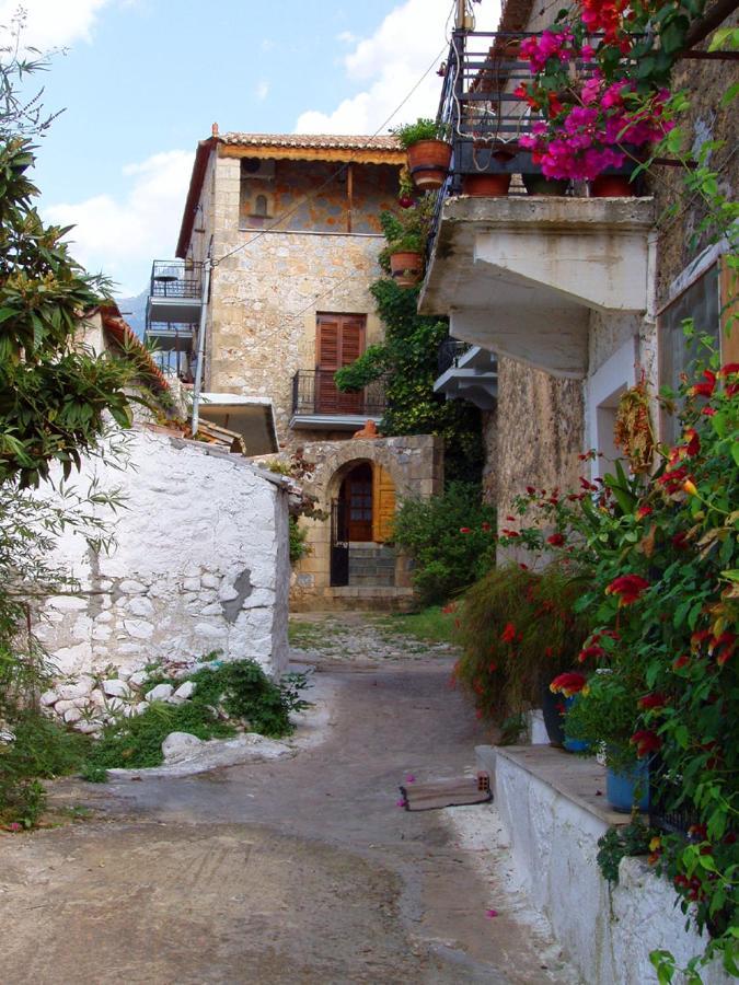 Kastro Aggeliki Apartment Kardhamili Bagian luar foto
