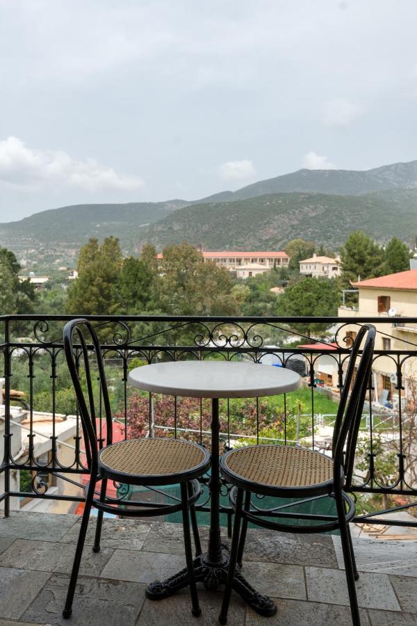 Kastro Aggeliki Apartment Kardhamili Bagian luar foto