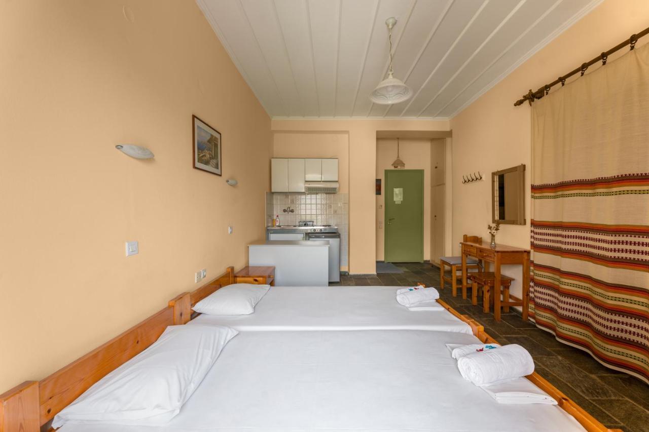 Kastro Aggeliki Apartment Kardhamili Bagian luar foto