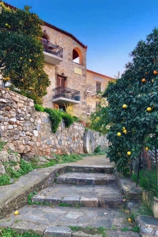 Kastro Aggeliki Apartment Kardhamili Bagian luar foto